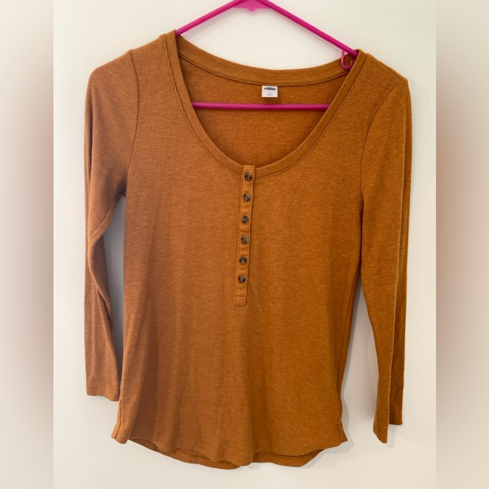 Old Navy mustard Henley